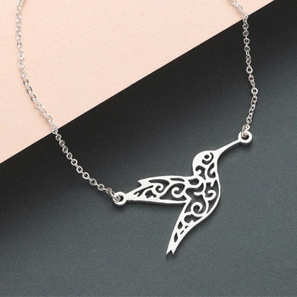 NEW!💙💎PRETTY!💍SILVERY! HUMMINGBIRD BRACELET💎💙 - Picture 2 of 7